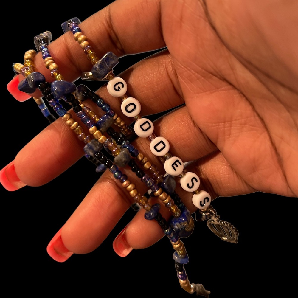 Beaded GODDESS Chain - Picture 3 of 3
